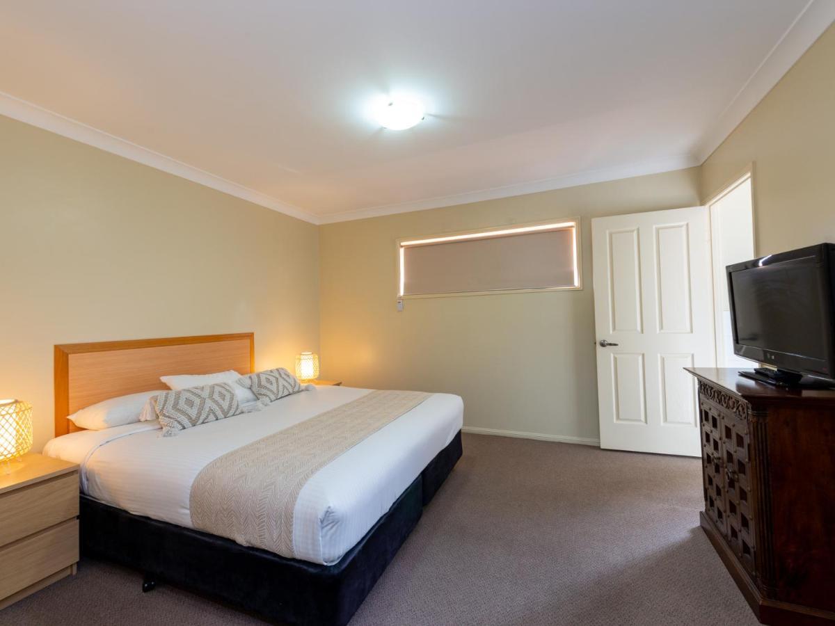 Villa Nova Motel Toowoomba Zewnętrze zdjęcie
